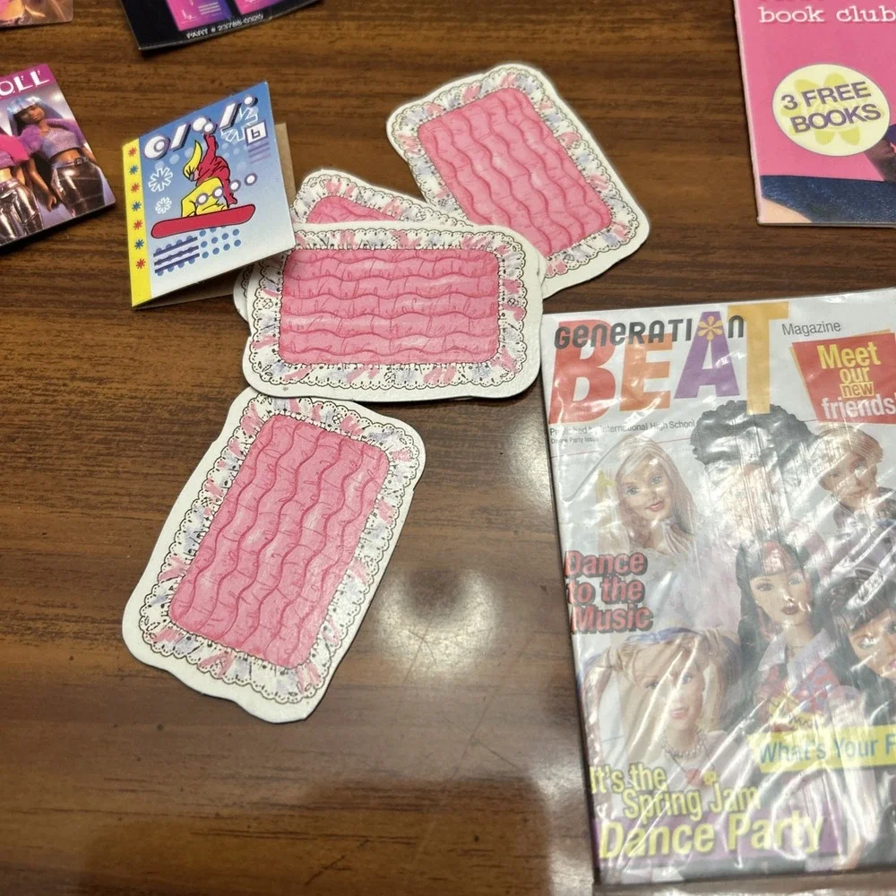 Lot Of Cardboard‎ BARBIE Accessories Best Magazines